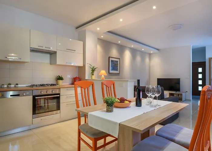 Perusko Apartman Póla